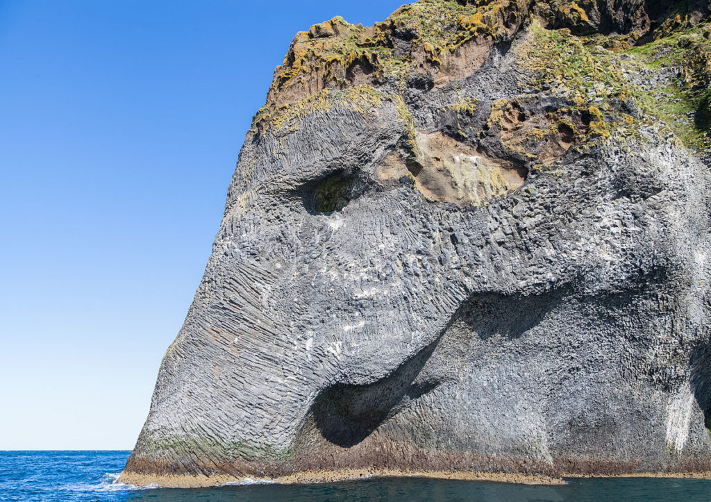 ದೊಡ್ಡ ಕಲ್ಲಿನ ಆನೆ Big Rock Elephant